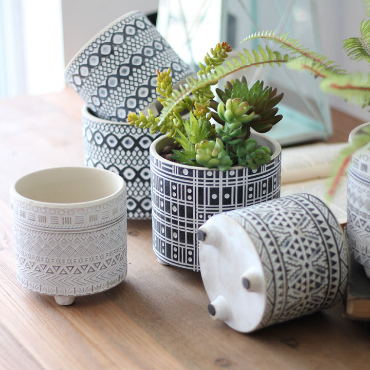 Decorative flower pot with elegant pattern Kalsten
