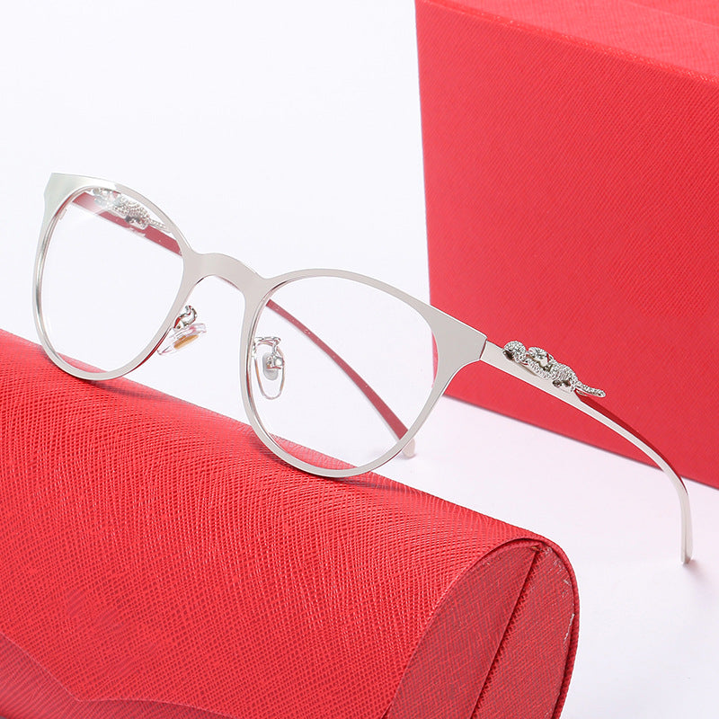 Women's corrective glasses with exclusive cat-eye frame and luxurious accents Kalsten