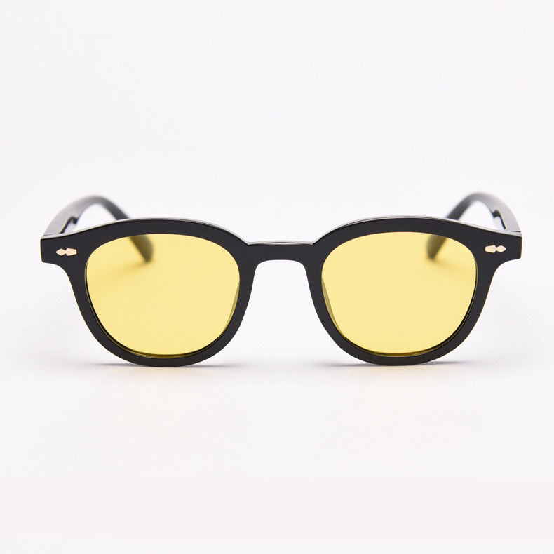 Fashionable sunglasses with round lenses and stylish frame Kalsten