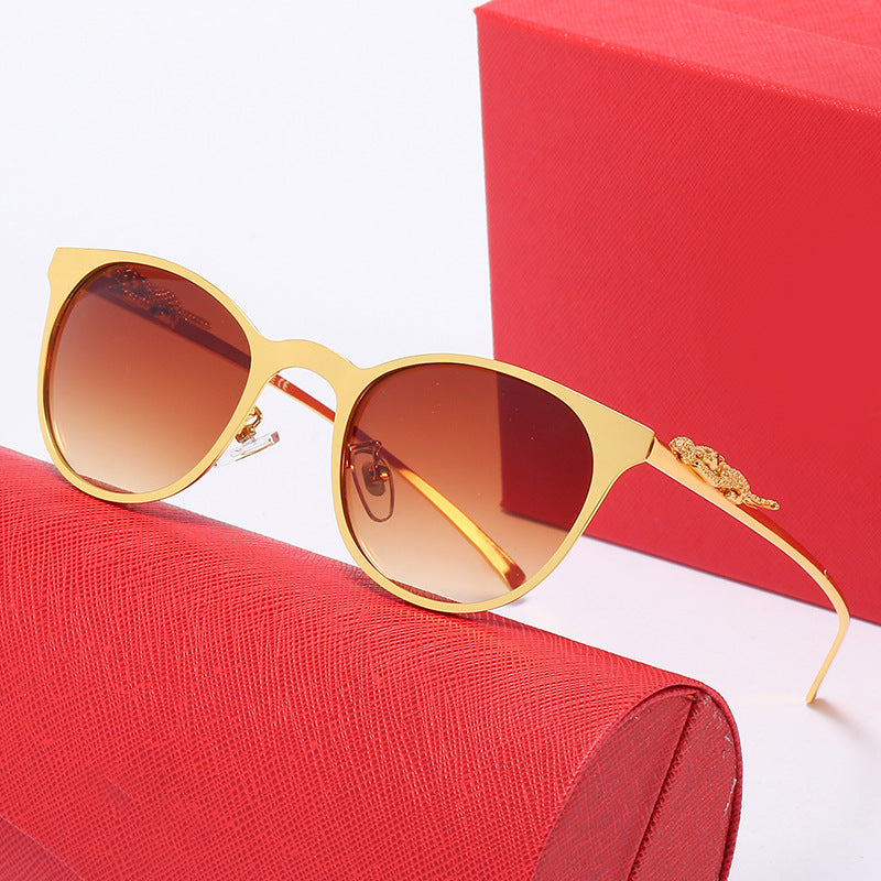 Women's corrective glasses with exclusive cat-eye frame and luxurious accents Kalsten