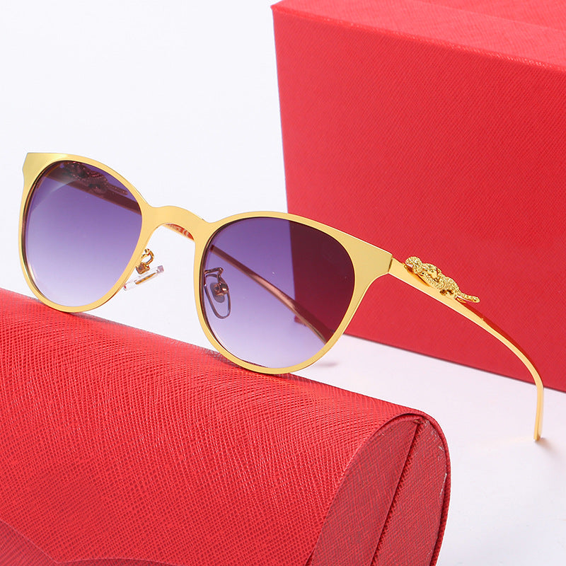 Women's corrective glasses with exclusive cat-eye frame and luxurious accents Kalsten