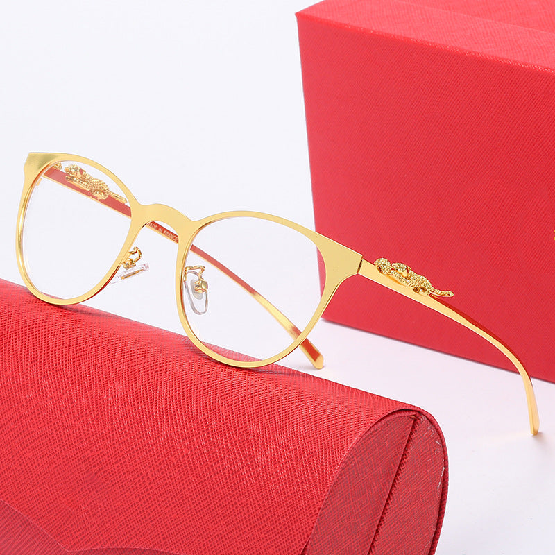 Women's corrective glasses with exclusive cat-eye frame and luxurious accents Kalsten