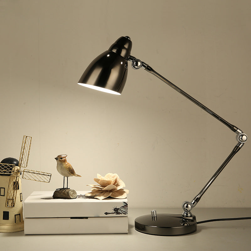 Kalsten | Industrial table lamp made of metal with adjustable arm and clock-shaped shade