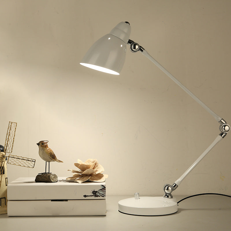 Kalsten | Industrial table lamp made of metal with adjustable arm and clock-shaped shade
