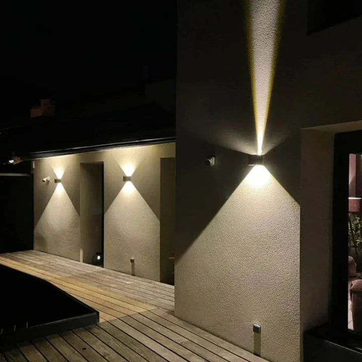 Modern Black Aluminum Wall Lamp Kalsten