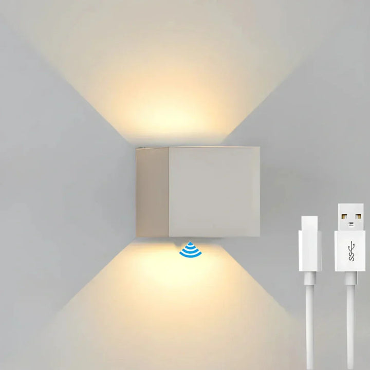 Kalsten | Modern Black Aluminium Wall Light