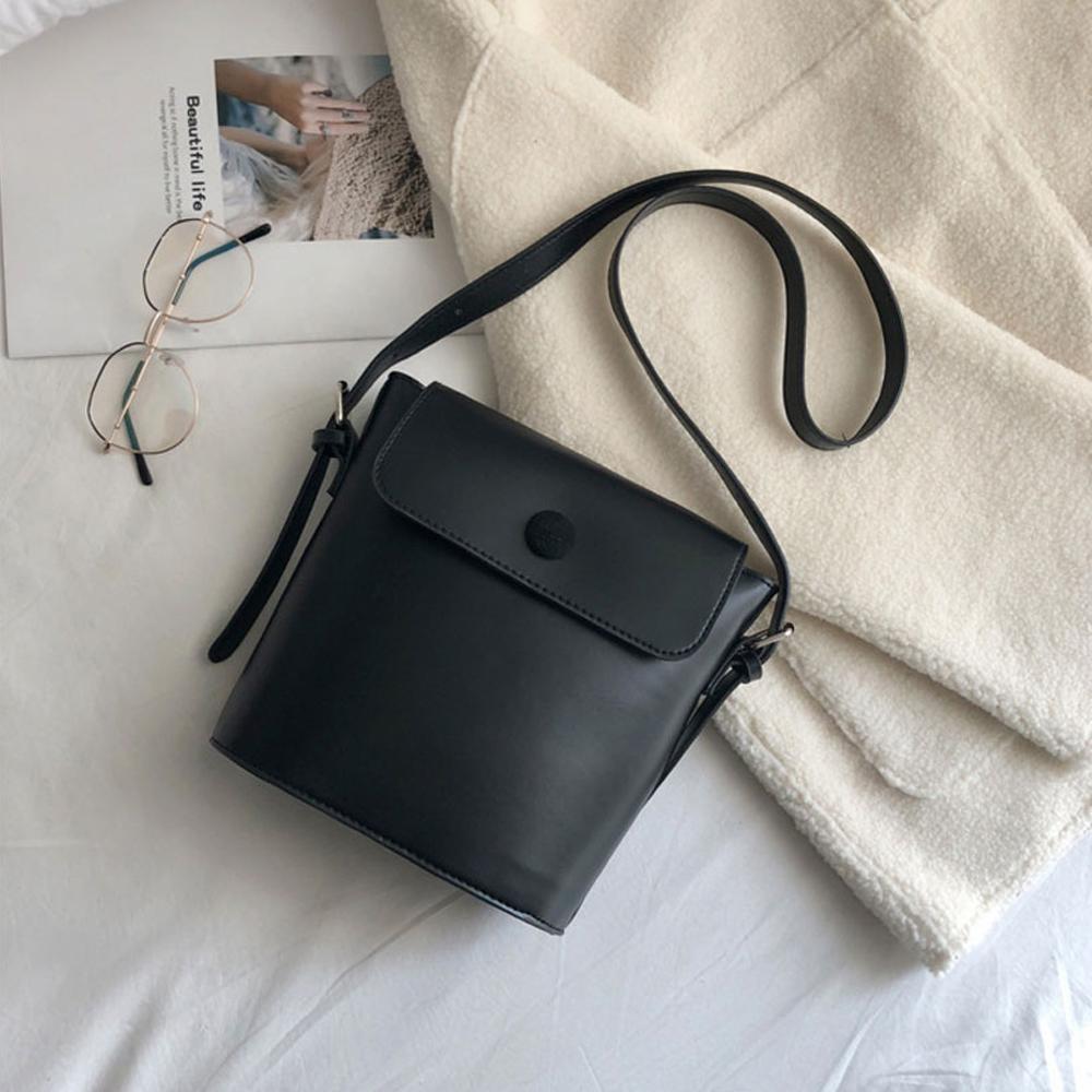 Drawstring bag made of PU | Kalsten