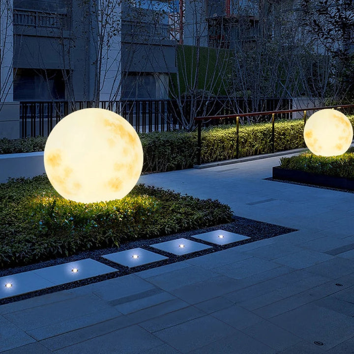 Kalsten | Garden lamp in the shape of the moon