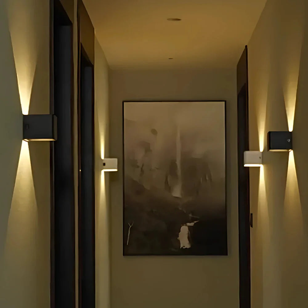 Modern Black Aluminum Wall Lamp Kalsten