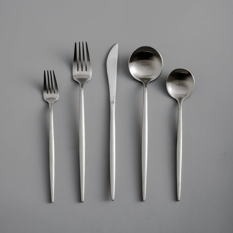 Modern Luxe Cutlery Set of Stainless Steel in Stylish Colors Kalsten