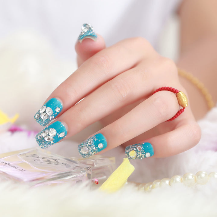 Glamorous Rhinestone-Embellished Press-On Nail Set