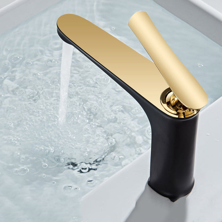 Kalsten | Luxury 1 Handle Sink Bathroom Faucet Round Brass Sink Faucet with Water Hose