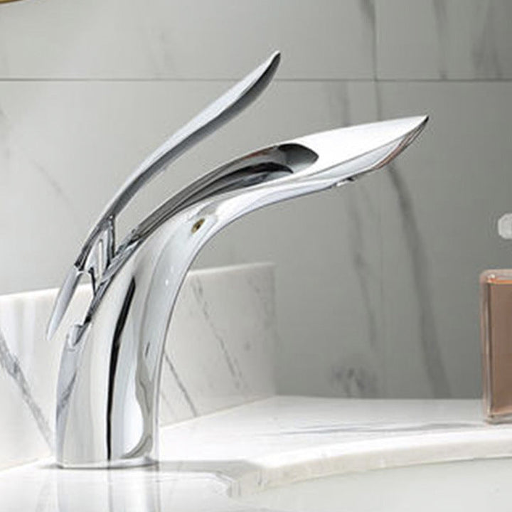 Kalsten | Brass 1-Hole Basin Faucet Lever Handle Sink Faucet Round Modern Faucet for Bathroom
