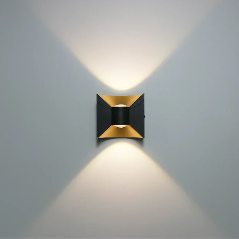 LumiereMurale Wall Lamp - Stylish LED Outdoor Lighting for Your Garden | Kalsten