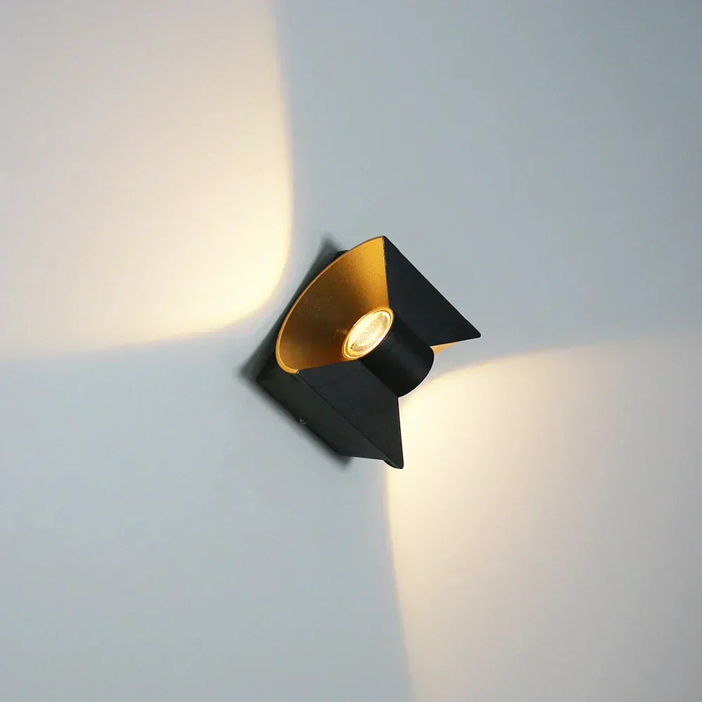 LumiereMurale Wall Lamp - Stylish LED Outdoor Lighting for Your Garden | Kalsten