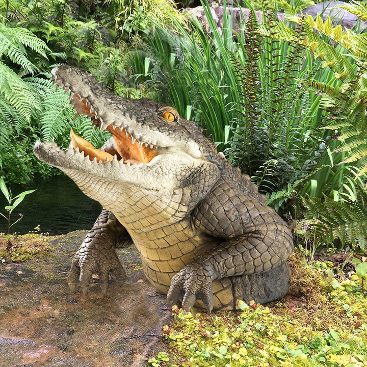 Kalsten | Garden Swamp Gator Statue