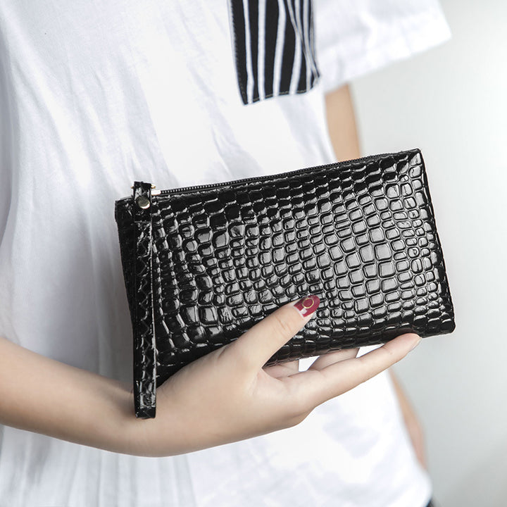 Elegant Crocodile Patterned Clutch Bag