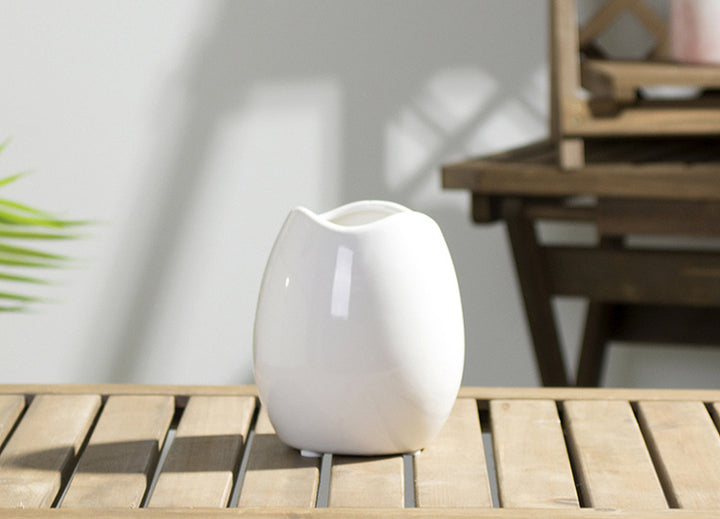 Stylish ceramic vase Kalsten