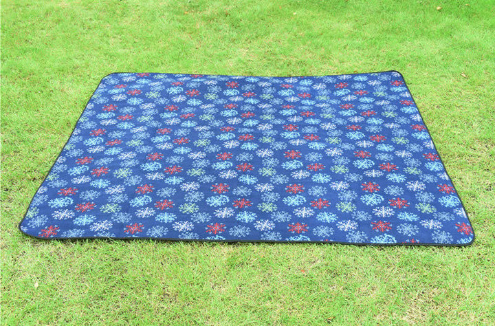 Women's Outdoor Picnic Blanket with Insulating Layer Kalsten