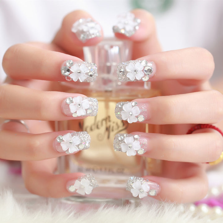 Floral Embellished Press-On Nail Art