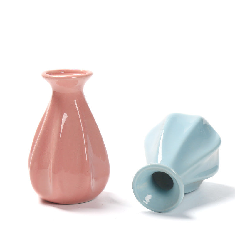 Elegant Ceramic Flower Holder Kalsten
