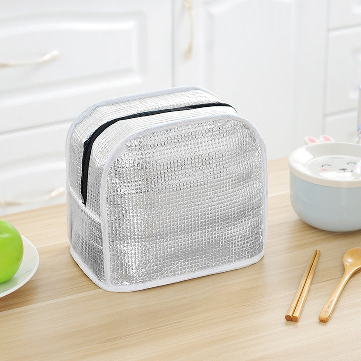 Cooling bag with insulating properties and practical compartment design Kalsten