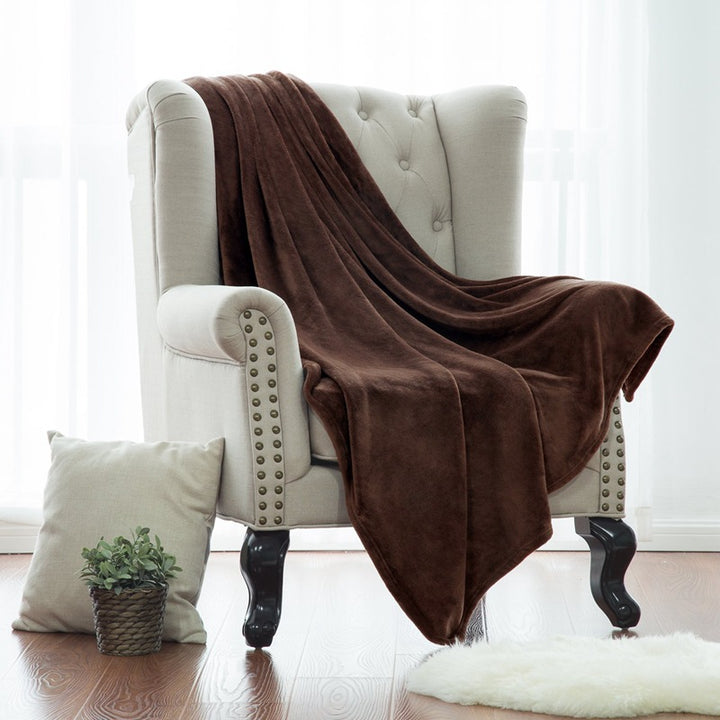Women Luxurious and extremely soft fleece blanket Kalsten