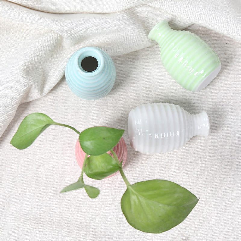 Modern Textured Ceramic Bud Vase Kalsten