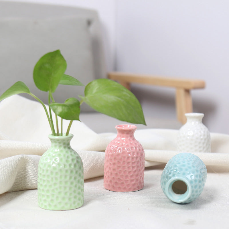 Textured Ceramic Plant Holder Kalsten