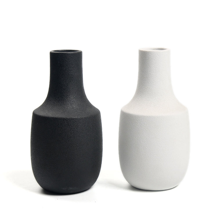 Elegant Floral Arrangement Vase Kalsten