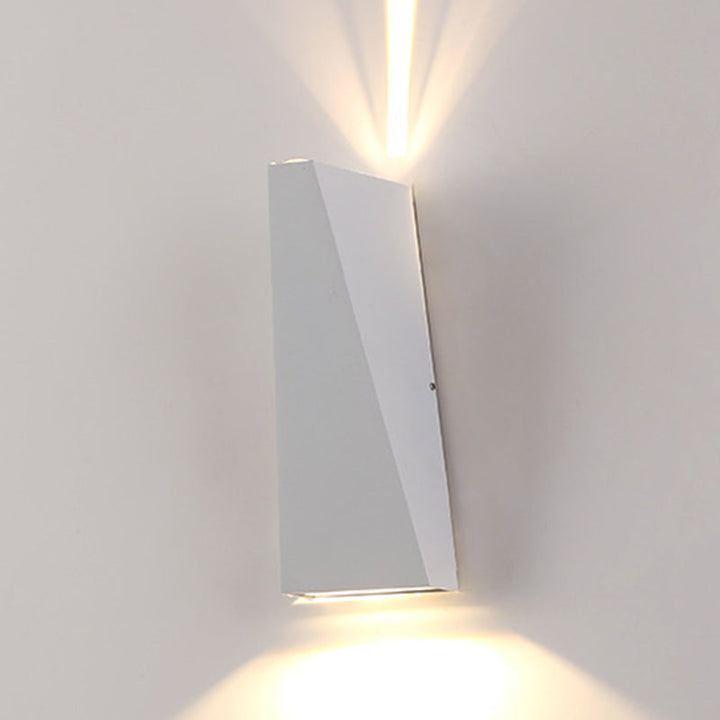 Modern Minimalist Aluminum Up And Down Illuminated LED Wall Sconce Lamp For Outdoor Patio | Kalsten