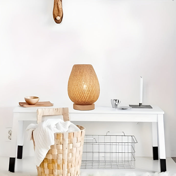 Bamboo Table Lamp with USB Power Supply – Sustainable and Energy-Saving Design | Kalsten