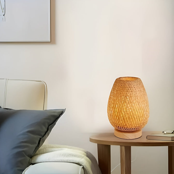 Stylish Bamboo Table Lamp with USB Power – Sustainable and Energy-Efficient Design Kalsten