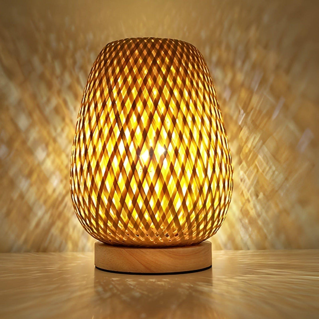 Aura Lamp - Bamboo USB-powered Table Lamp for the Bedroom | Kalsten