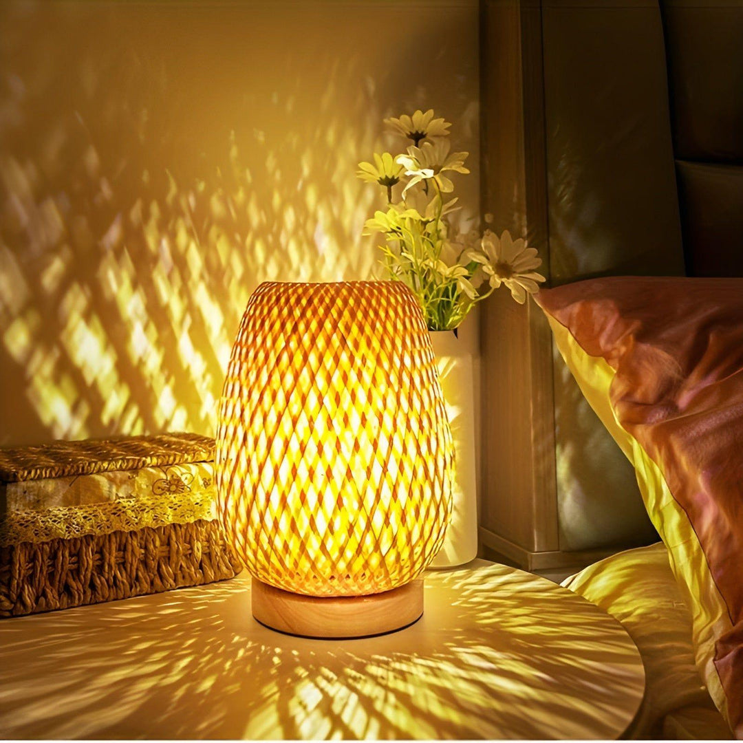 Aura Lamp - Bamboo USB-powered Table Lamp for the Bedroom | Kalsten