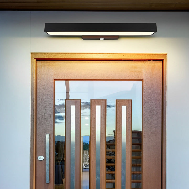 Kalsten | Modern LED Wall Lamp with Motion Sensor and Black Housing