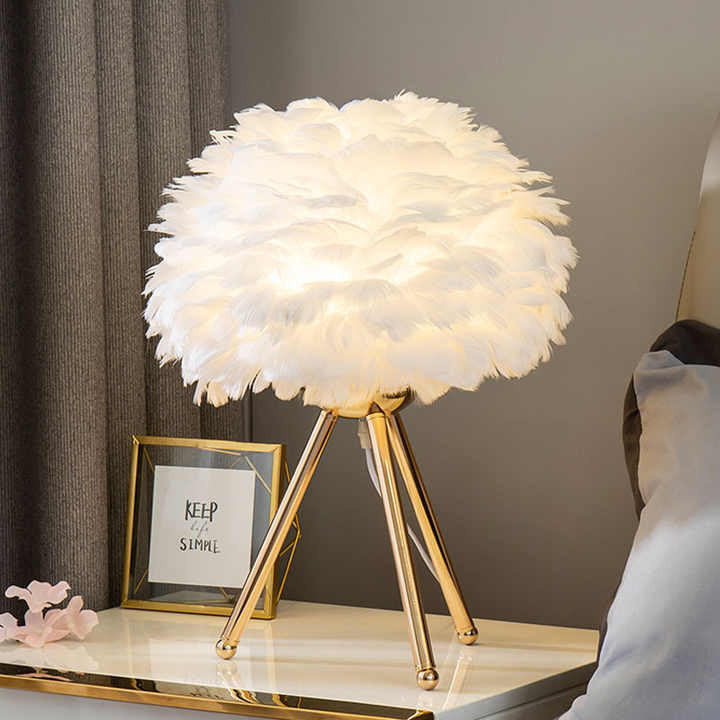Blossom Table Lamp – Elegant Feather Design with Dimmable Light | Kalsten