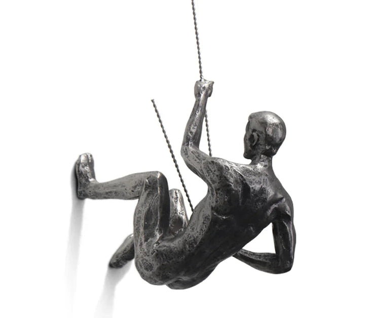 Kalsten | Wall sculpture ClimbArtis | Symbol of strength & growth | Handcrafted from resin & iron wire