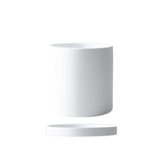 Kalsten | Elegant flowerpot made of ceramic with saucer