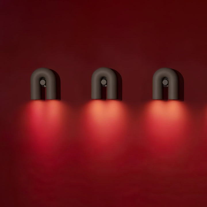 Circus Magic - Playful lighting with U-shaped modules | Kalsten