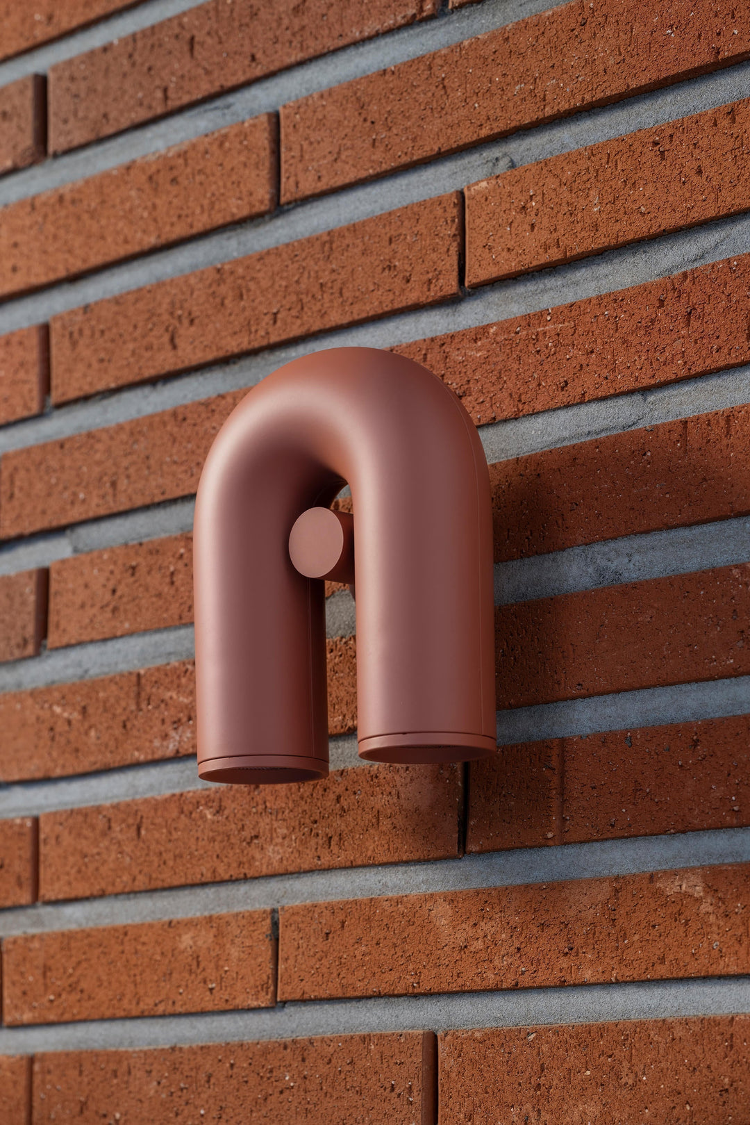 Circus Magic - Playful lighting with U-shaped modules | Kalsten