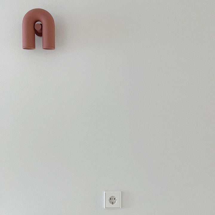 Circus Magic - Playful lighting with U-shaped modules | Kalsten