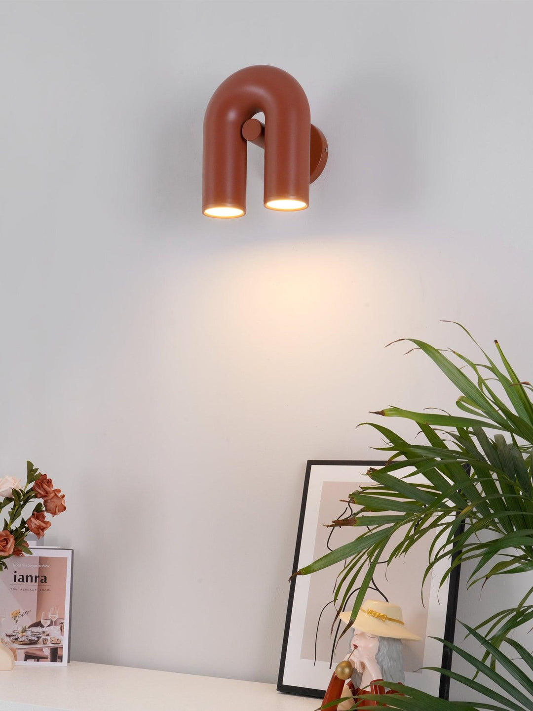 Circus Magic - Playful lighting with U-shaped modules | Kalsten