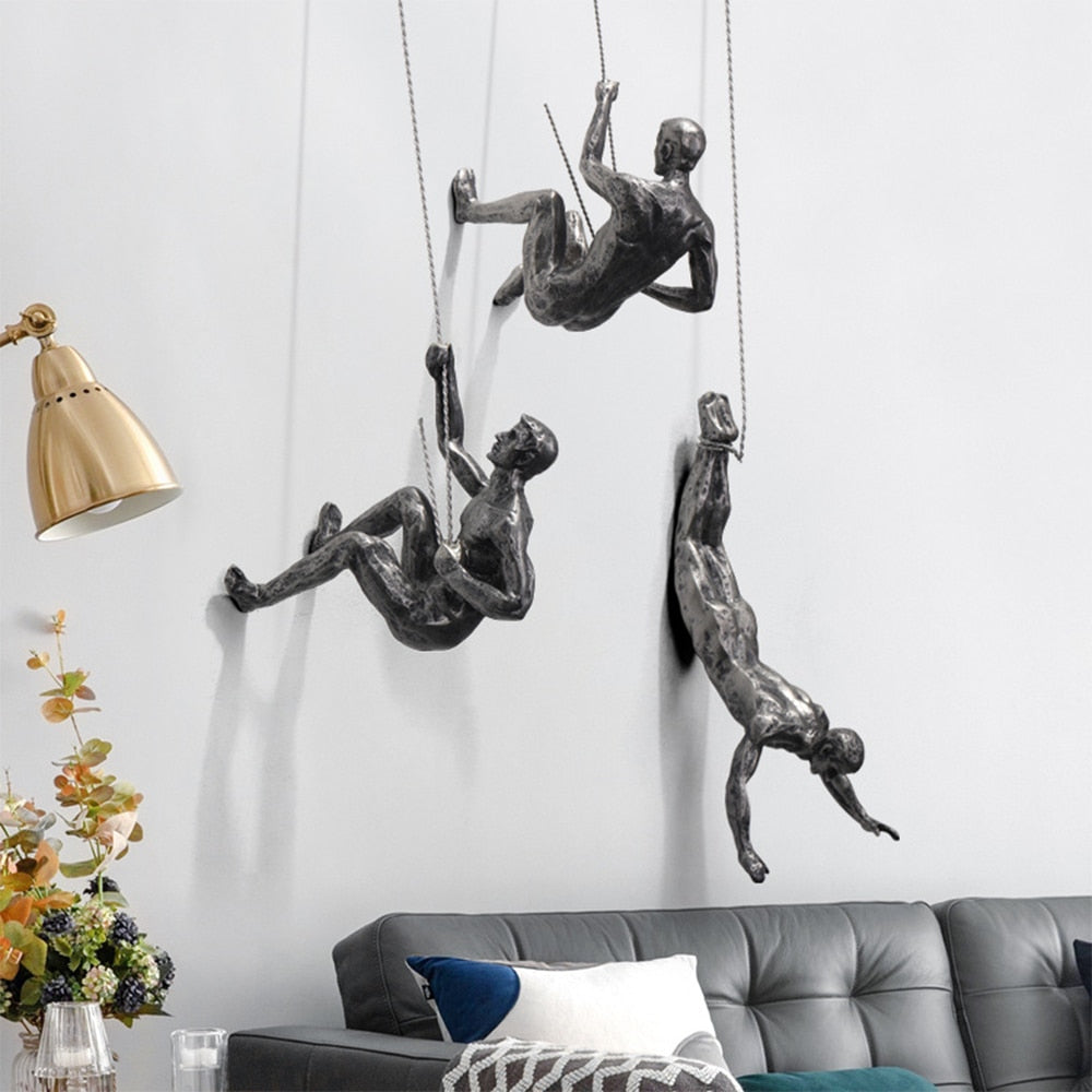 Kalsten | Wall sculpture ClimbArtis | Symbol of strength & growth | Handcrafted from resin & iron wire