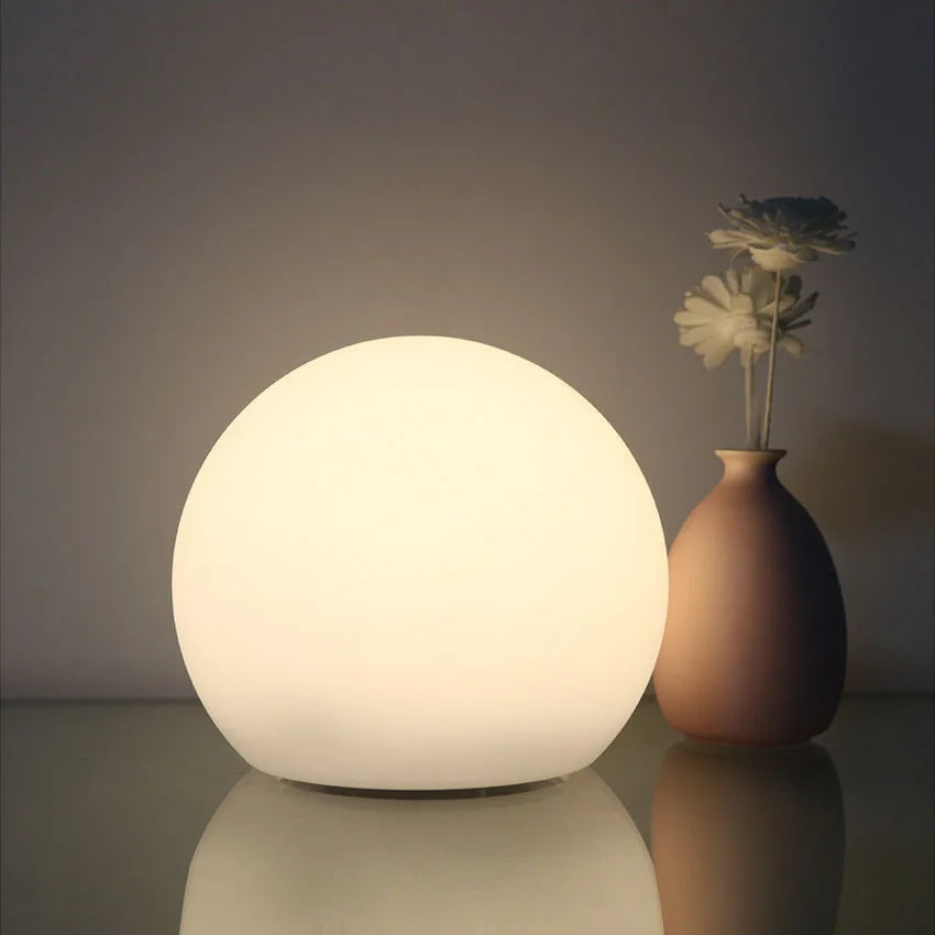 GlowSphere – Table lamp with modern worldly charm | Kalsten