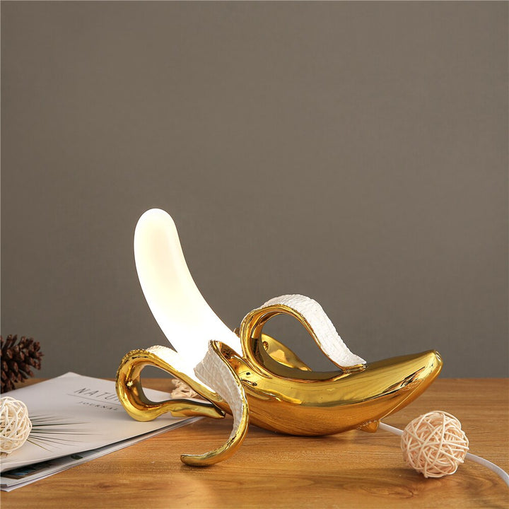 GoldenBanana - Elegant Art Deco Table Lamp | Kalsten