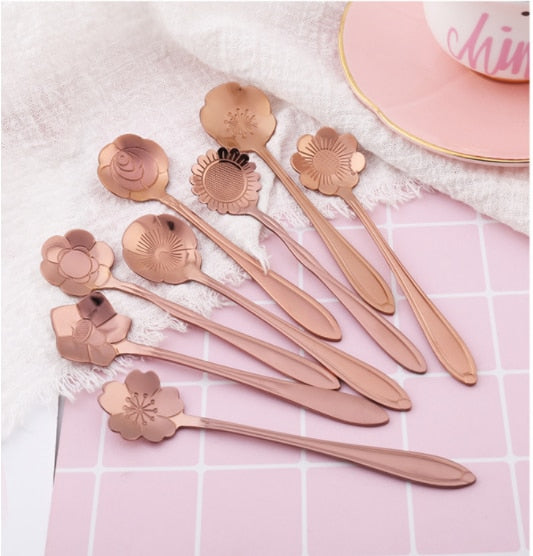 Kalsten | 8-piece stainless steel teaspoon set with flower design