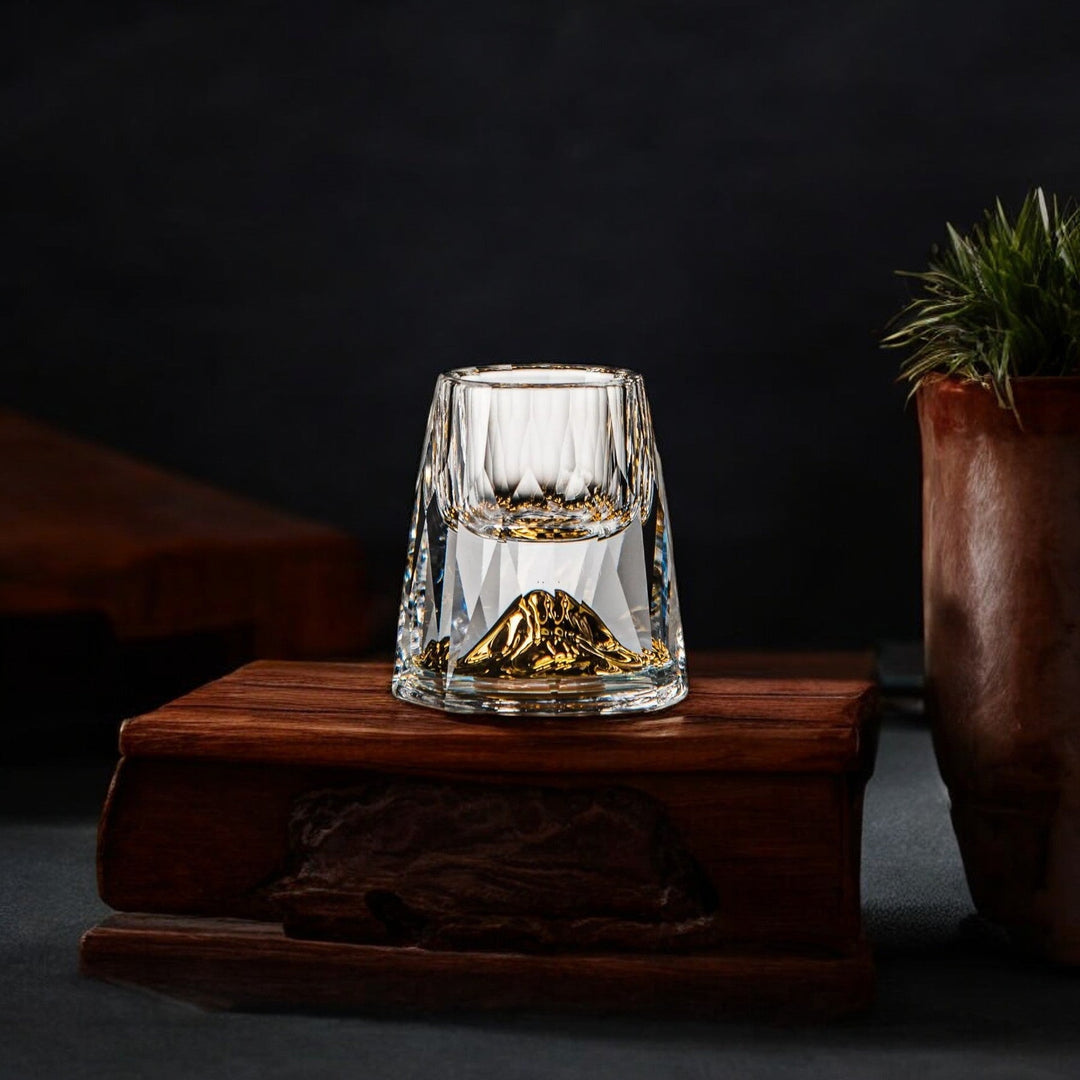 Luxury Crystal Glasses with Gold Flakes – Handmade – Set of 2 – For Whisky & Premium Beverages | Kalsten