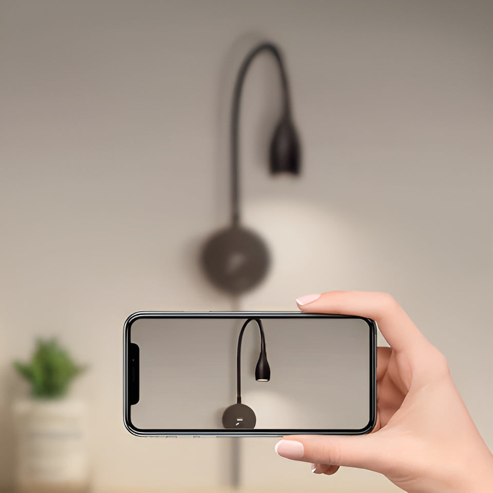 TouchGlow - 2-in-1-Swan-neck wall lamp with USB charger for cozy reading evenings | Kalsten