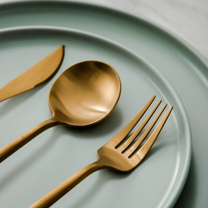 Modern Luxe Cutlery Set of Stainless Steel in Stylish Colors Kalsten